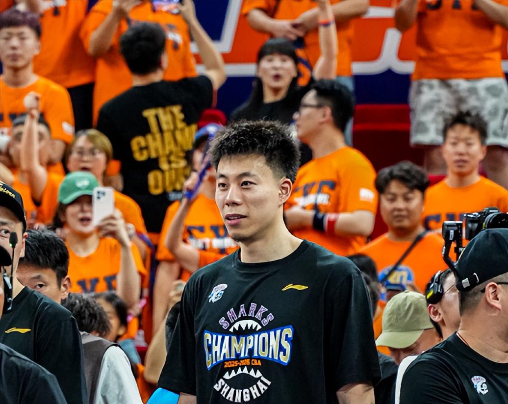 曝凯斯勒和爵士闹僵考虑离队！湖人引援机会来了'></a></li><li class='hiSlider-item td-dynamic-news-card'><a href=